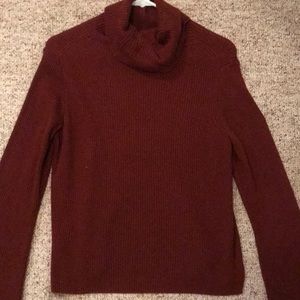 Color: Rust
Size: M
Details: Cropped